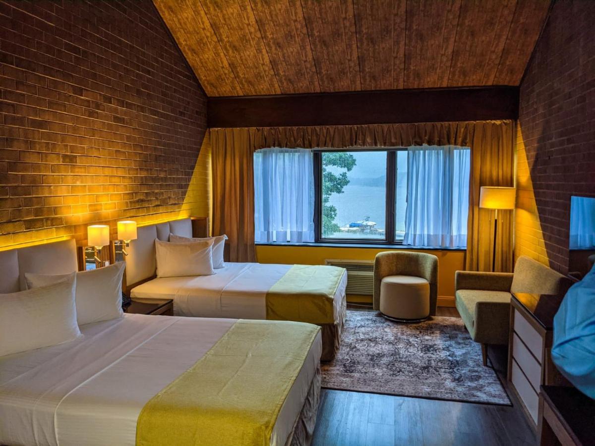 The Lodge Luxury Resort At Лейк Хармъни Екстериор снимка